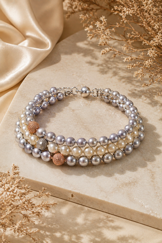 Choke Me Pearly Necklace
