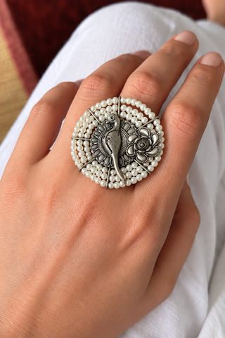 Mor Pearl Statement Ring