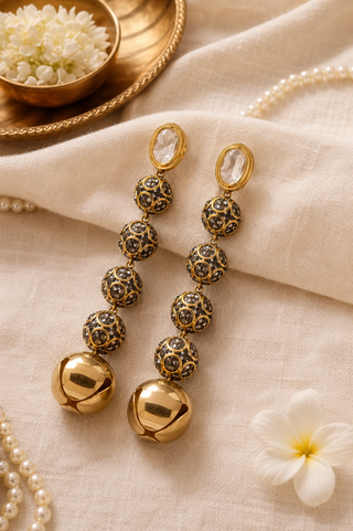 Hina Khan In Black diamond Mehfil Earrings