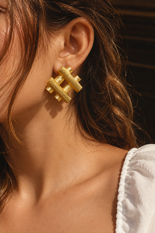Sayani Gupta In Hashtag Gold Earrings