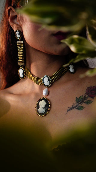 Royal Duo Mesh Earrings