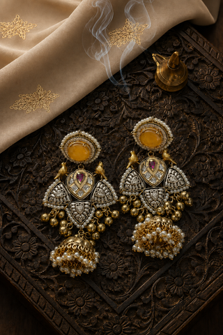 Konkana Sen In Mehfil Maker Earrings