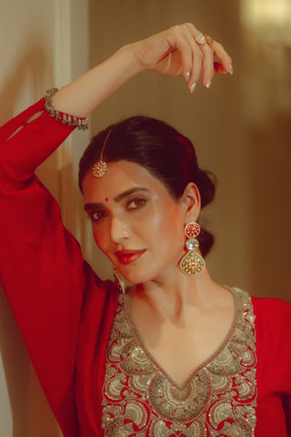 Karishma Tanna In Jashn Earrings