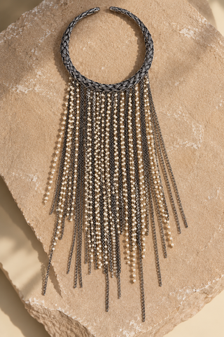 Falling Pearls Necklace