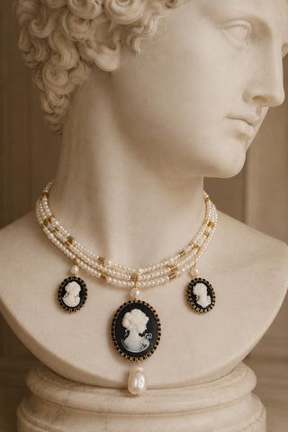 Duchess Diaries Necklace