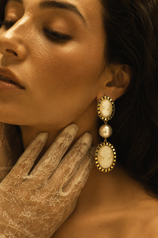 Bridgerton Duo Gold Cameo Earrings