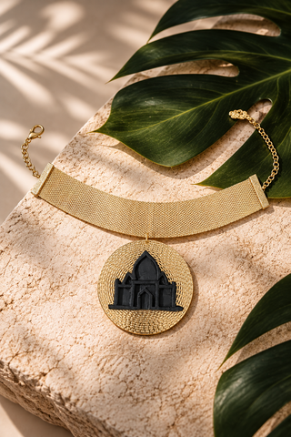 The Agra Edit Choker